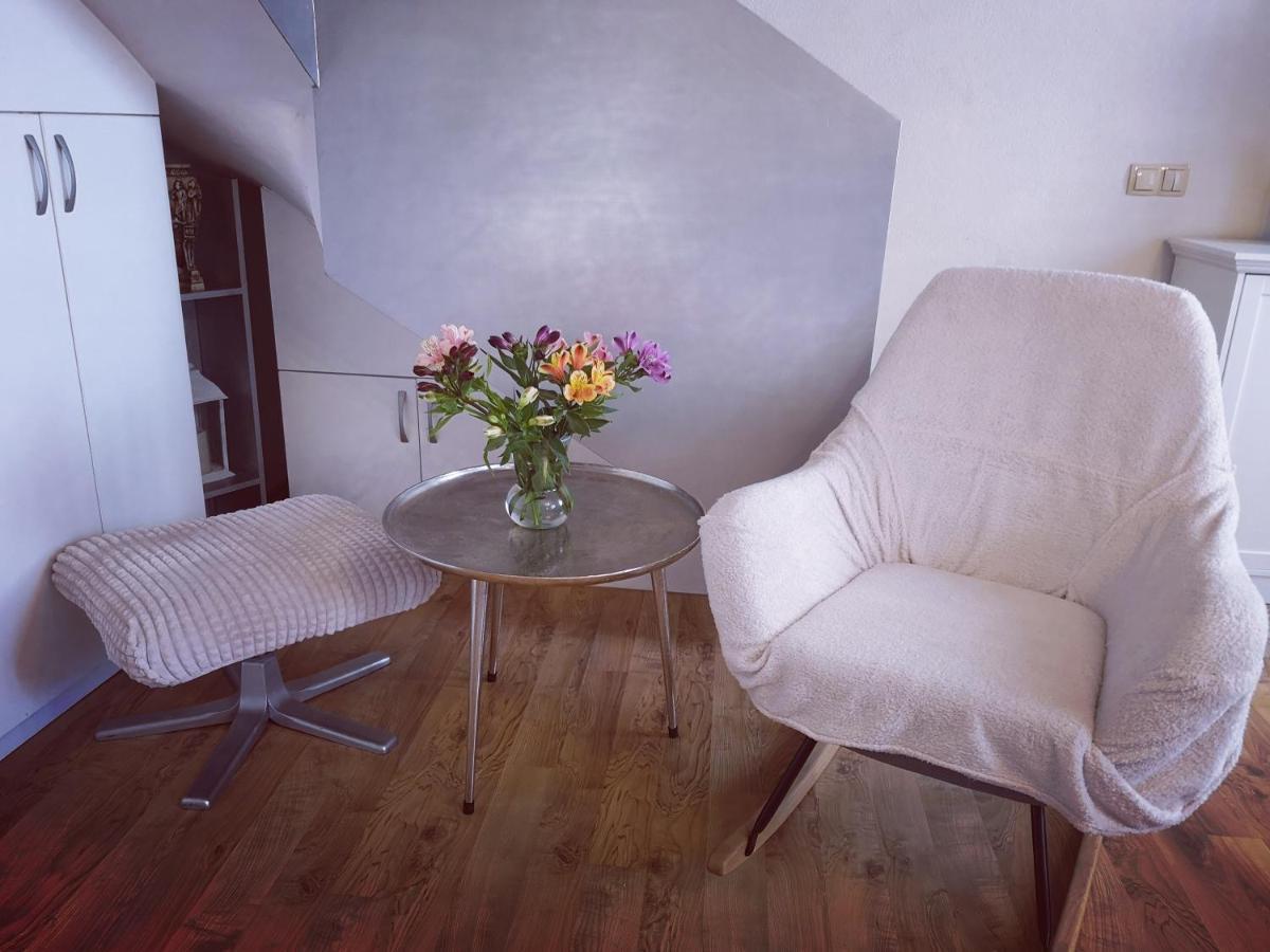 Apartman Hygge Omiš Buitenkant foto